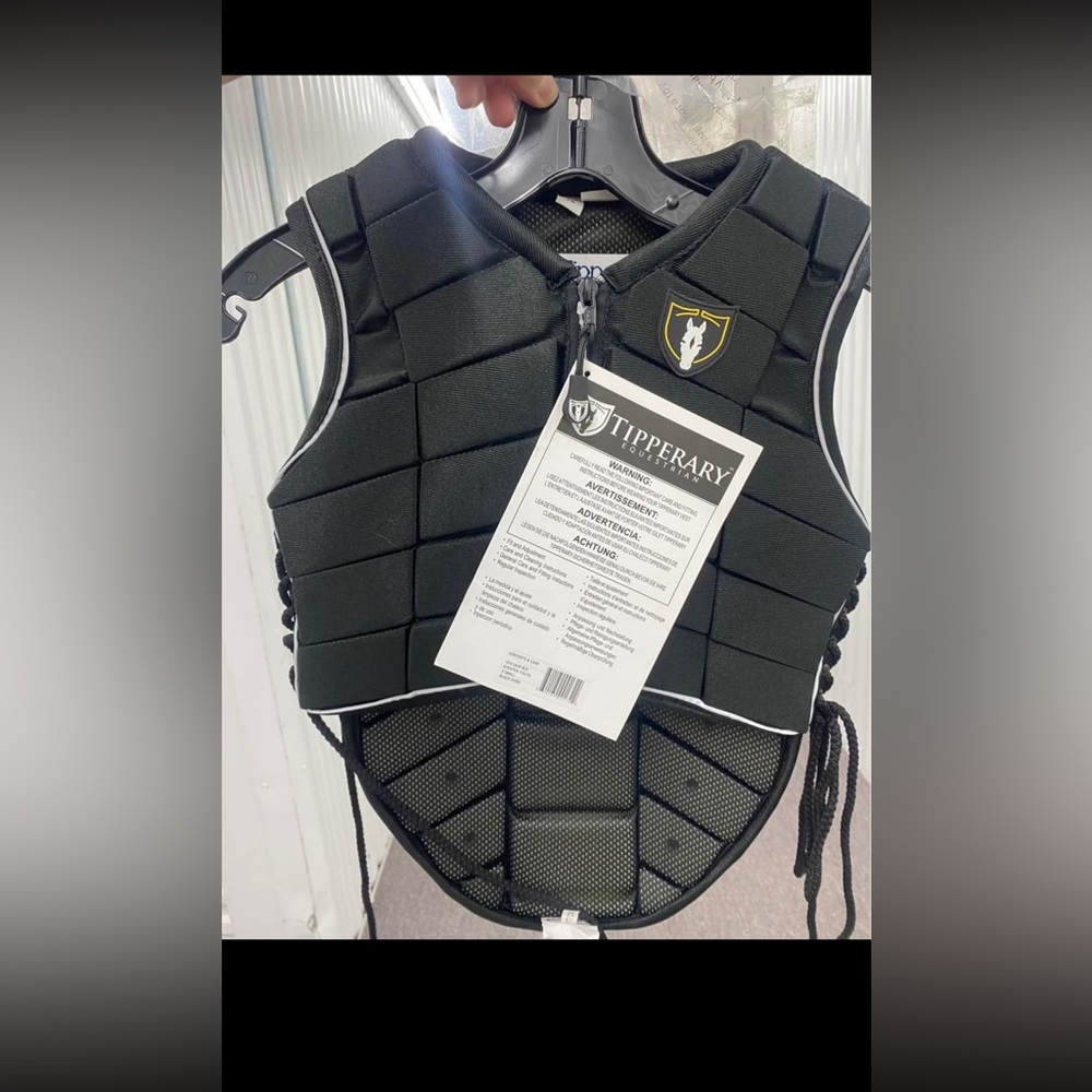 Tipperary Eventer Vest Youth XS, NWT, Never Worn